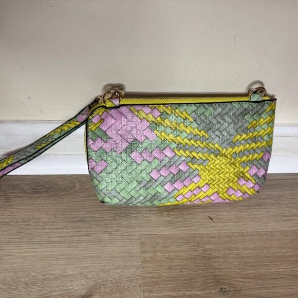 Unbranded Lime Green Lavender Faux Leather Woven Wristlet - Picture 3 of 3